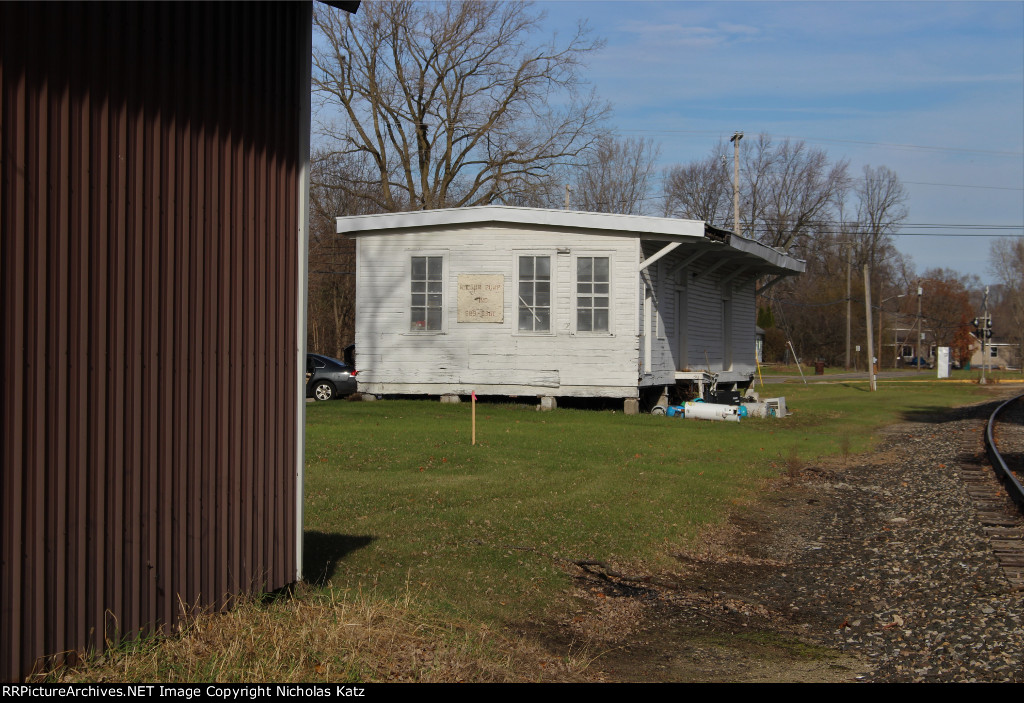 Leslie MC Freight Depot